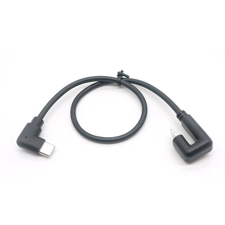 Connecteur coudé de câble USB-C en forme de U