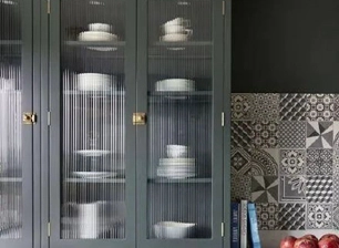 අන්තර්ජාල කීර්තිමත් Moru Pattern Glass විශේෂාංග සහ යෙදුම්