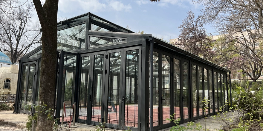 Low-e tempered laminated insulated glass factory