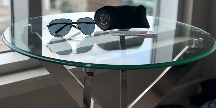 Pencil polished glass edges table supplier