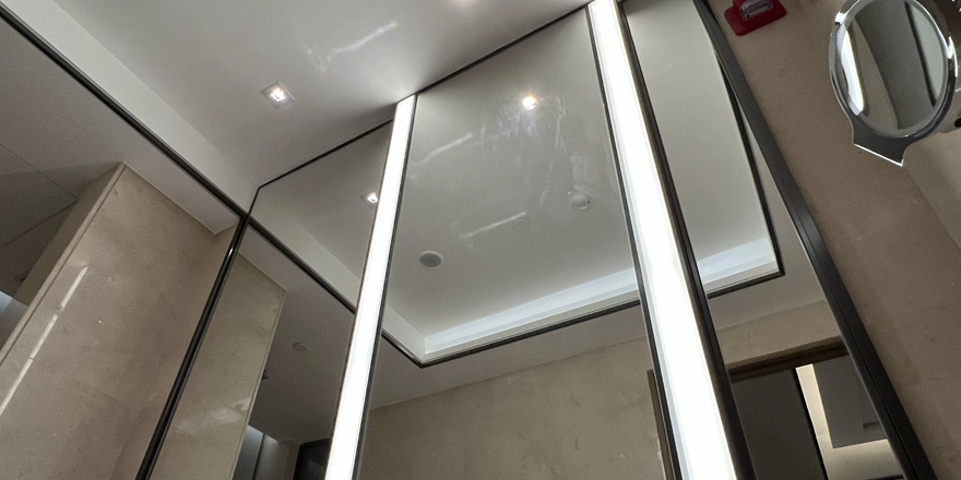 bathroom mirrors with led lights