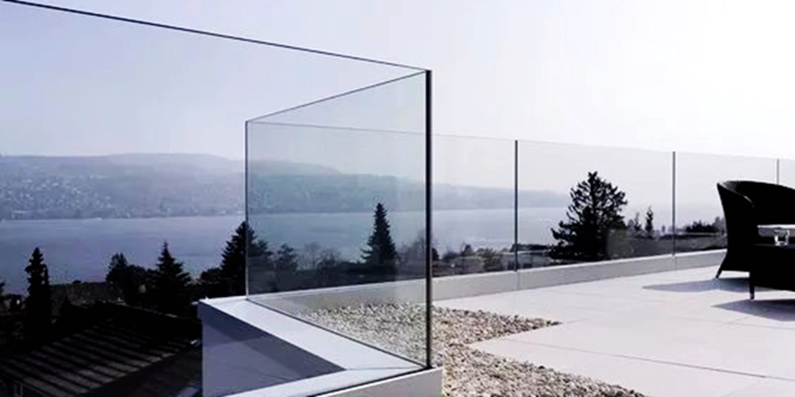 frameless glass safety fence manufactured