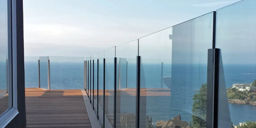 minimalist frameless glass railing supplied