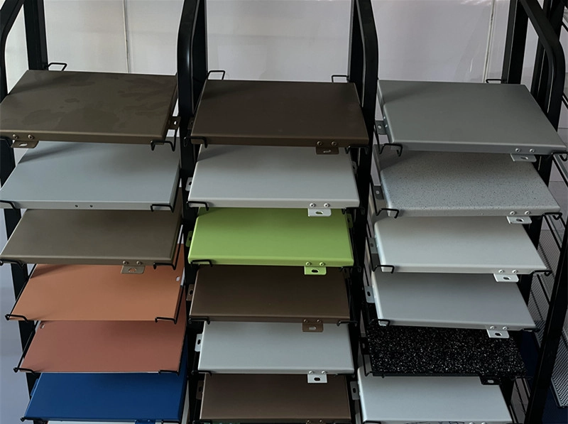 Zewnętrzna ściana osłonowa z powłoką natryskową z fluorowęglowodoru, producent paneli z forniru aluminiowego, cena