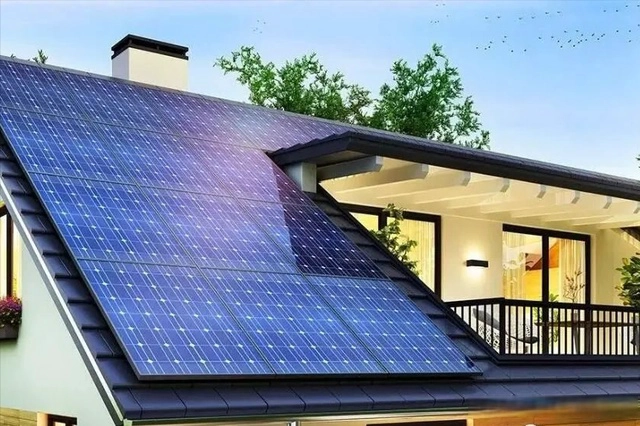 Vantaggi della batteria al litio fosfato del sistema di accumulo di energia fotovoltaica installata villa