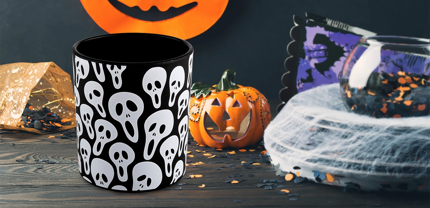 Wholesale Halloween black skeleton graffiti glass candle jar manufacturers