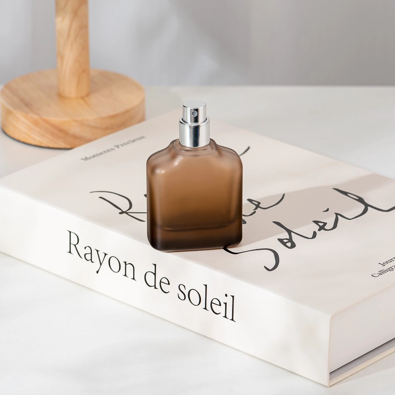 Botella de perfume de vidrio esbelto marrón minimalista al por mayor
