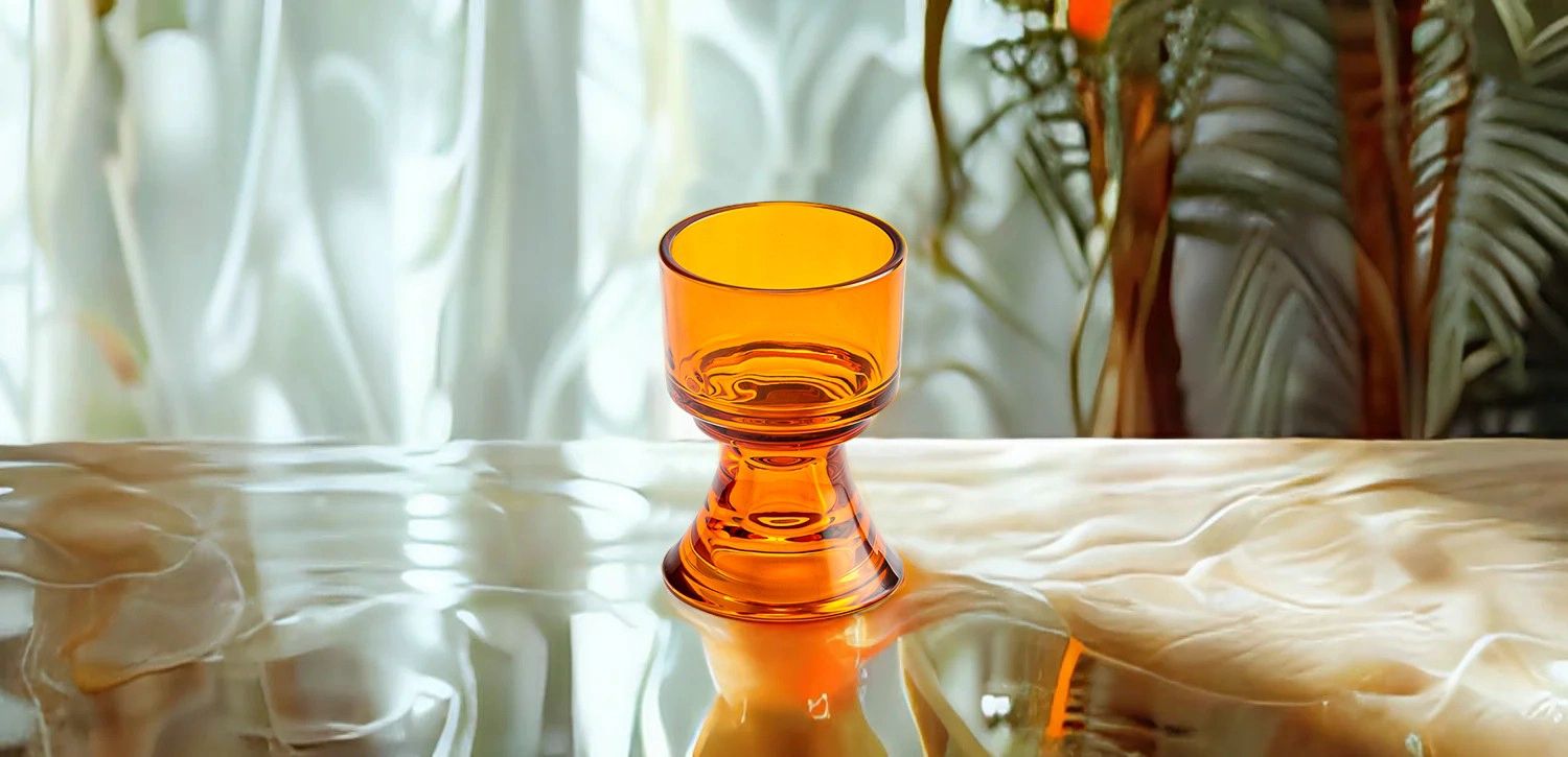 Wholesale amber glass candle holder for tabletop decoration