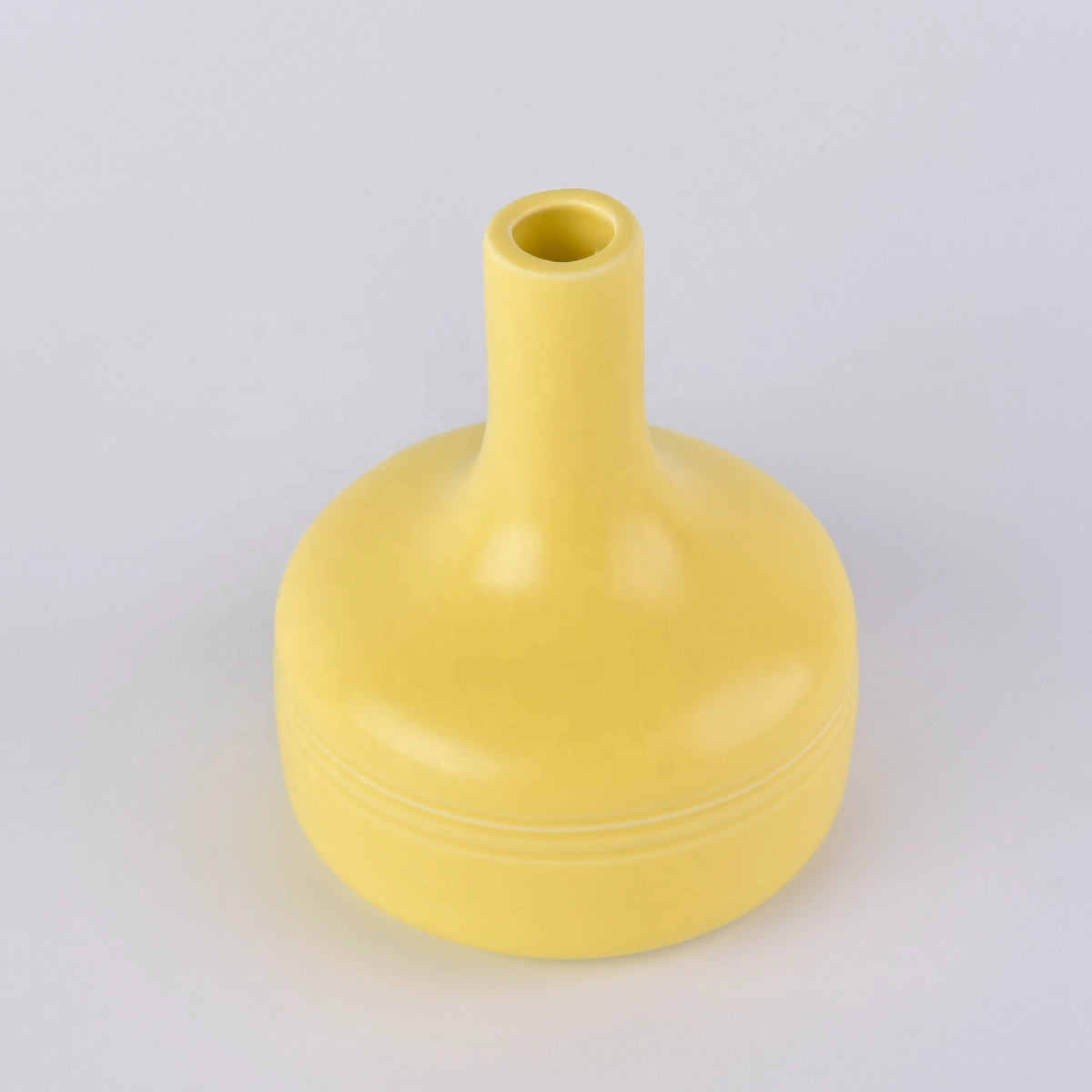 Wholesales luxury gold ceramic oil aroma empty reed diffuser bottles