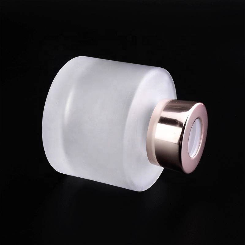 Romantic round glass matte oil reed diffuser bottle fragrance car decoration wholesale