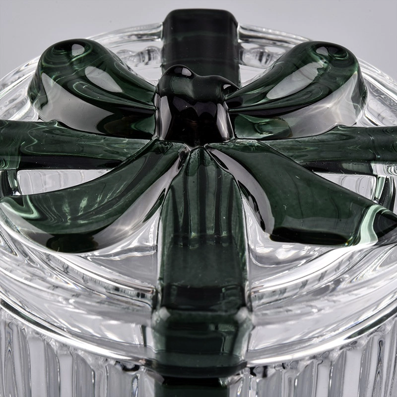 Luxury empty glass candle container with lid, fancy glass container