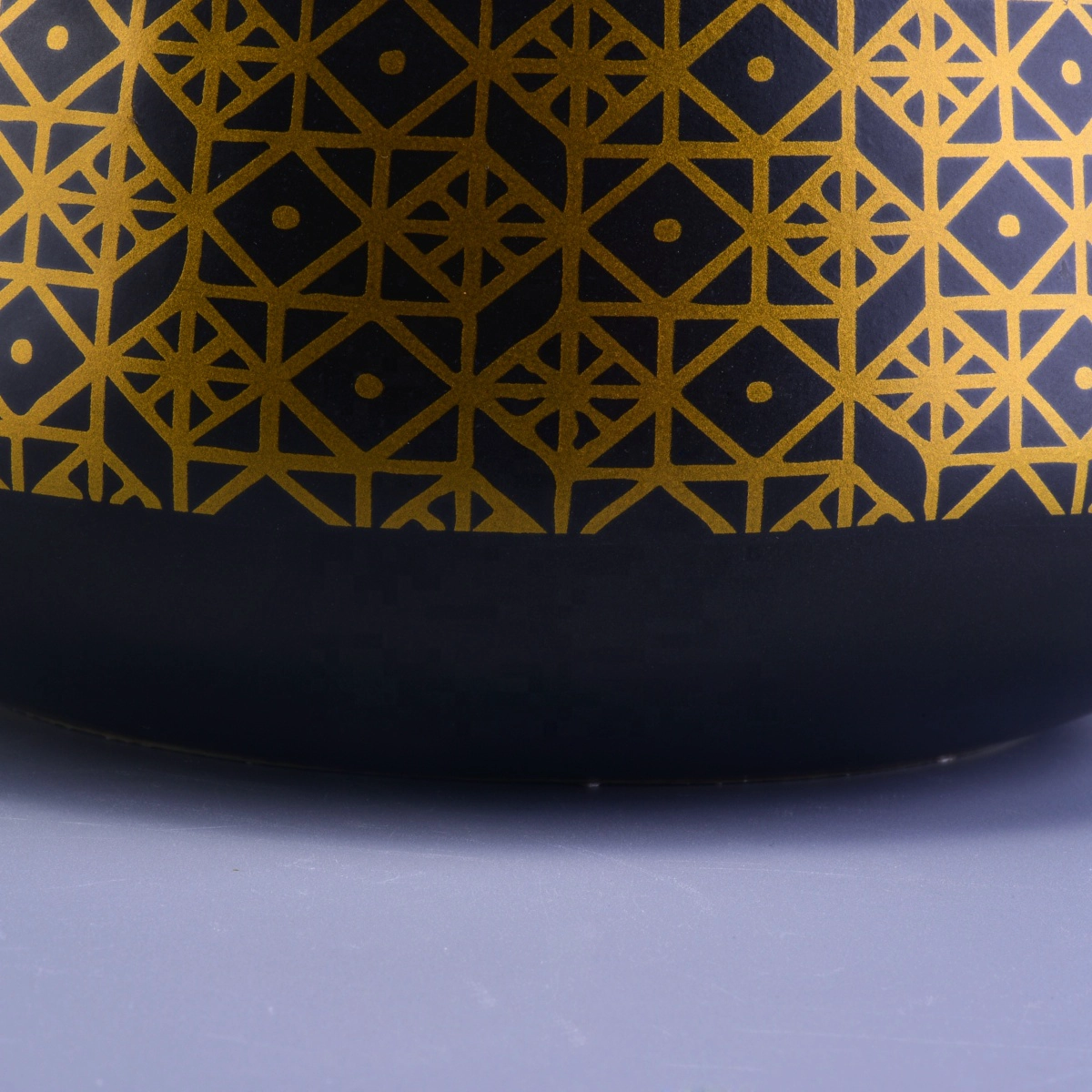 Wholesales round empty black ceramic candle jar with lid