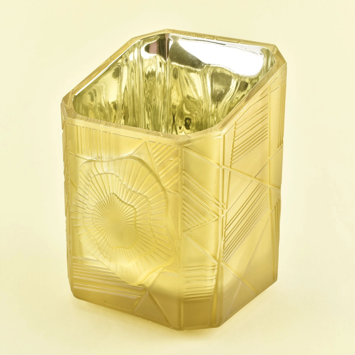 Factory price China Trapezoid gold glass candle jars 6oz 8oz 10oz
