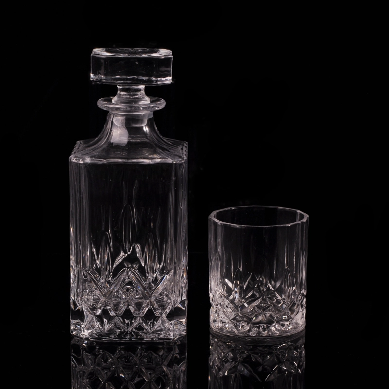 750ml Glass Bottle with Glass Stopper Whisky Bottle Wholesales