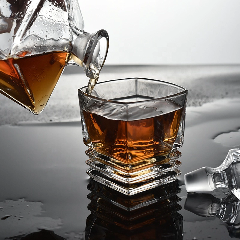5pieces Old School Lead-free crystal glass luxury Decanter whiskey bottle sets