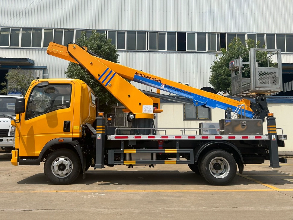 HOWO 28M High Work Truck на продажу