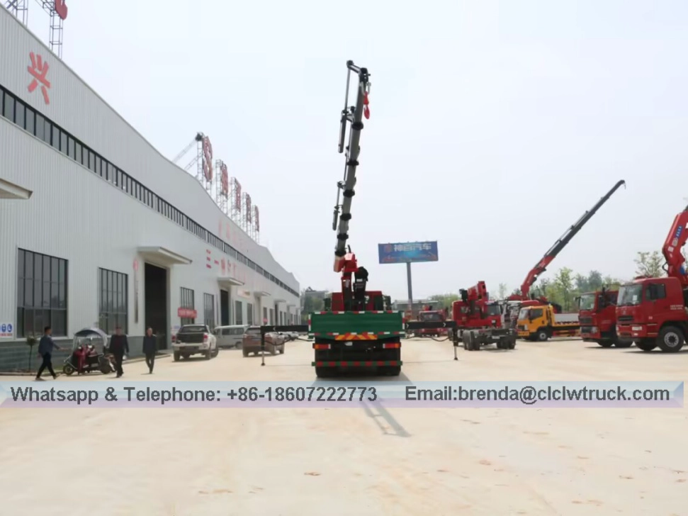 Shaanxi Auto Delong 35 ton Folding arm Truck Crane
