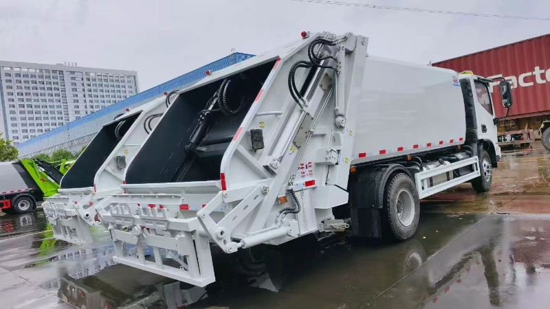  China garbage truck factory direct price