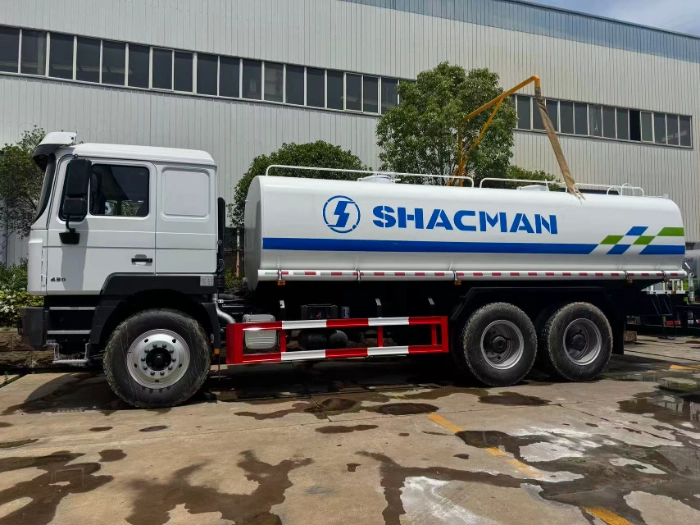Competitive price water tanker truck supplier