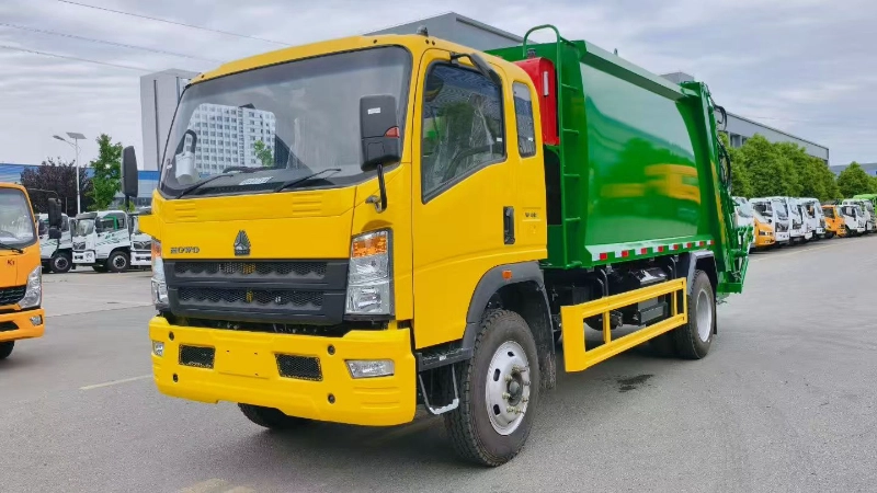 High-capacity China garbage compactor truck
