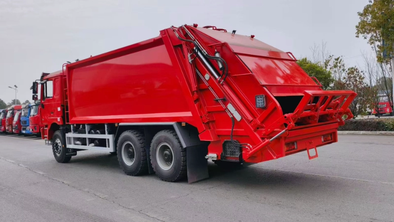 High-capacity China garbage compactor truck