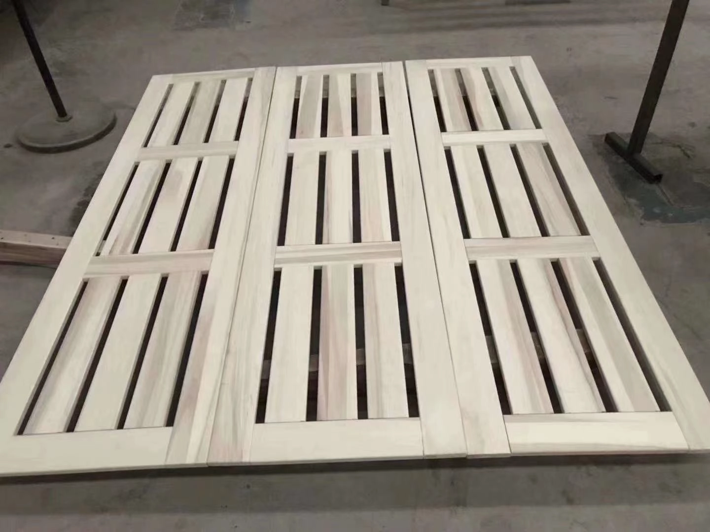 Makabagong Disenyo ng Tahanan: Nangunguna sa Uso ang Poplar Bed Board