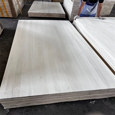 Ván gỗ bạch dương có độ bền cao và chắc chắn