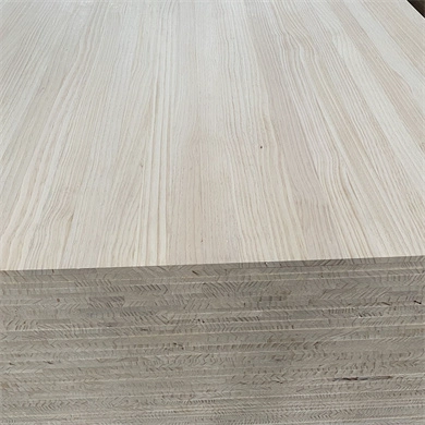 High-quality camphor pine lumber for furniture is resistant to rot and insects.