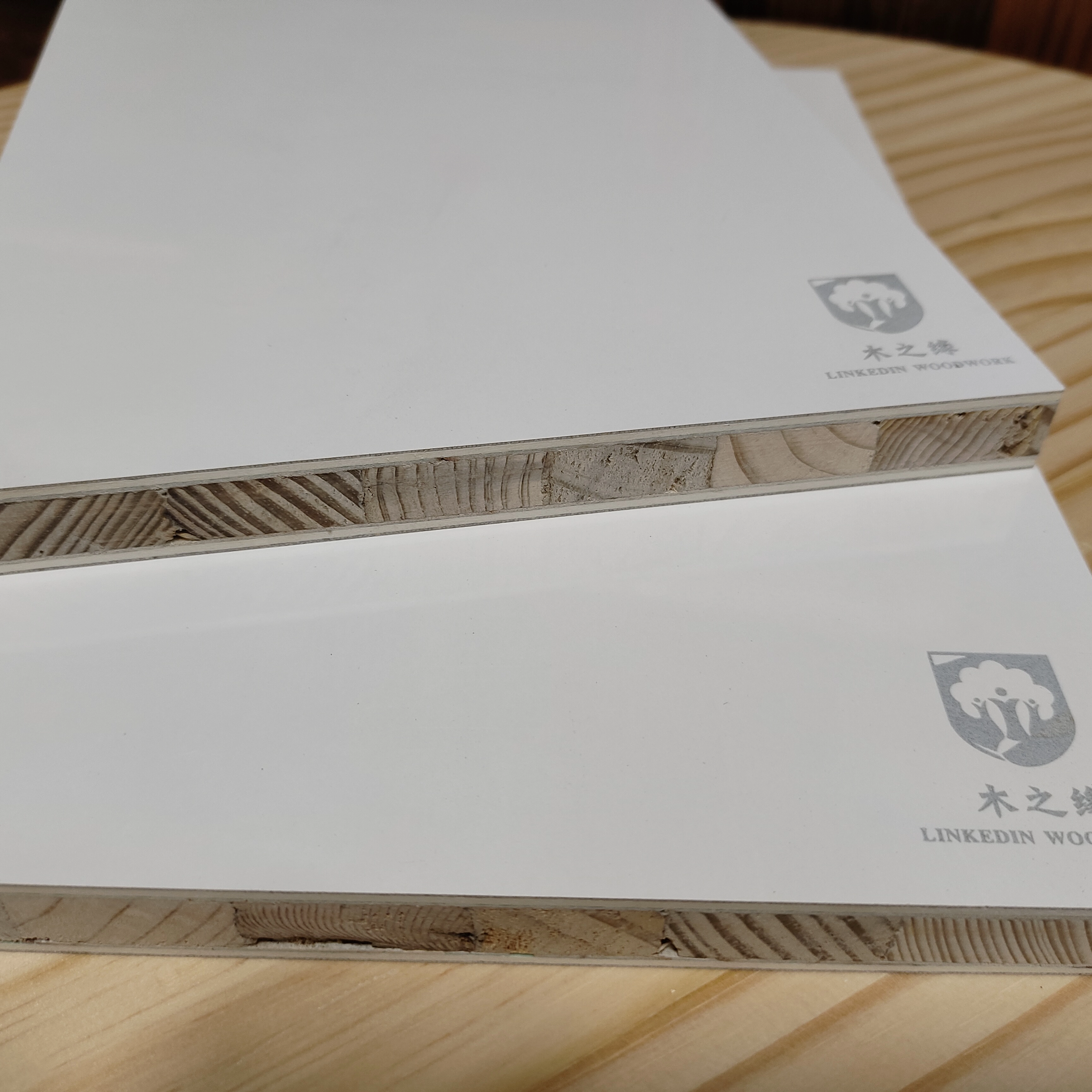 High Gloss Block Board Produce Product Pine Blockboard