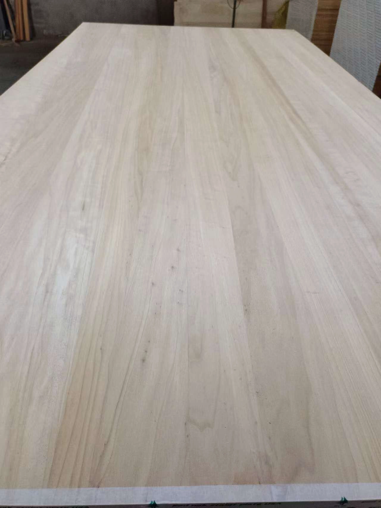 Poplar légèrement carbonisé: la cristallisation parfaite de la nature et de la technologie, déverrouillant une nouvelle expérience en bois Poplar légèrement carbonisé: la cristallisation parfaite de la nature et de la technologie, déverrouillant une nouvelle expérience en bois