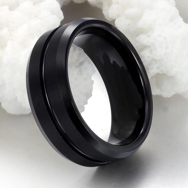 China Factory and Manufacturer Cool and Classic 8mm Flat and Brushed Black Tungsten carbide ring with Groove center for Men finger ring tungsten bands