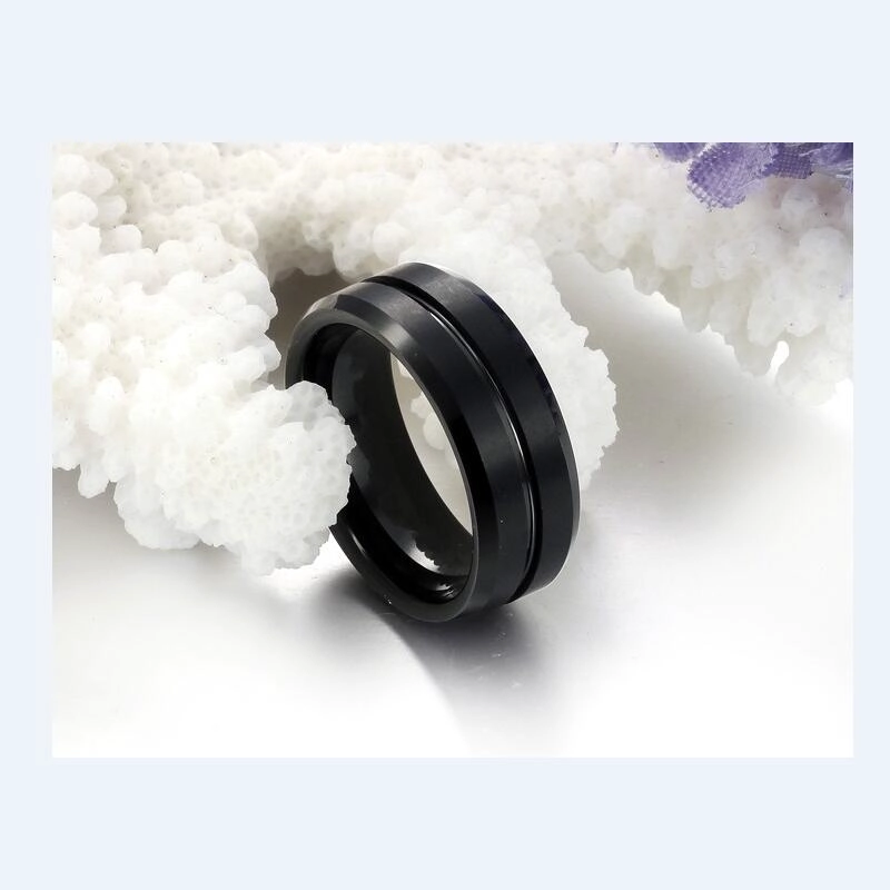 China Factory and Manufacturer Cool and Classic 8mm Flat and Brushed Black Tungsten carbide ring with Groove center for Men finger ring tungsten bands
