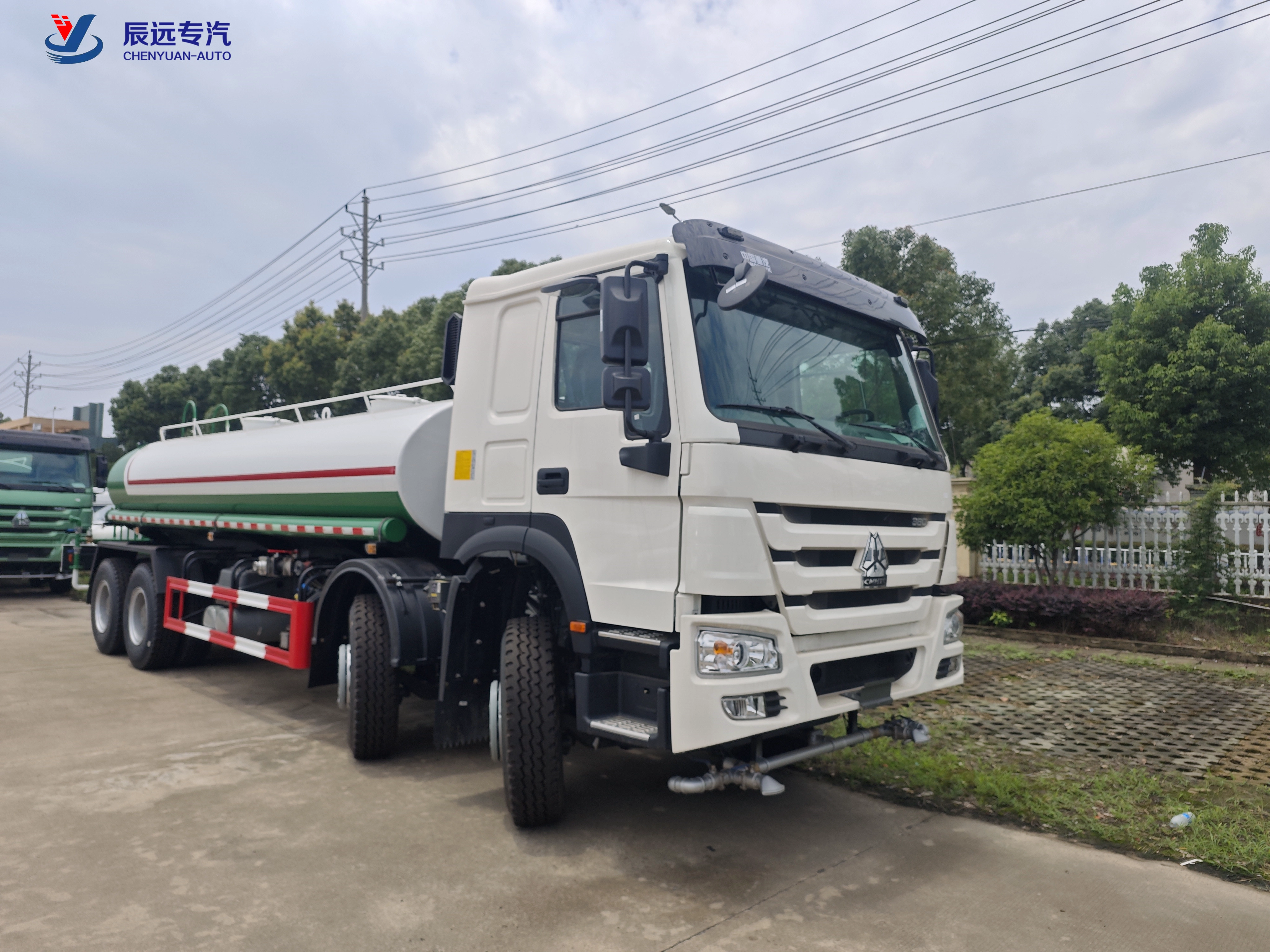 HOWO 20cbm transport water tank sprinkle truck supplier in China