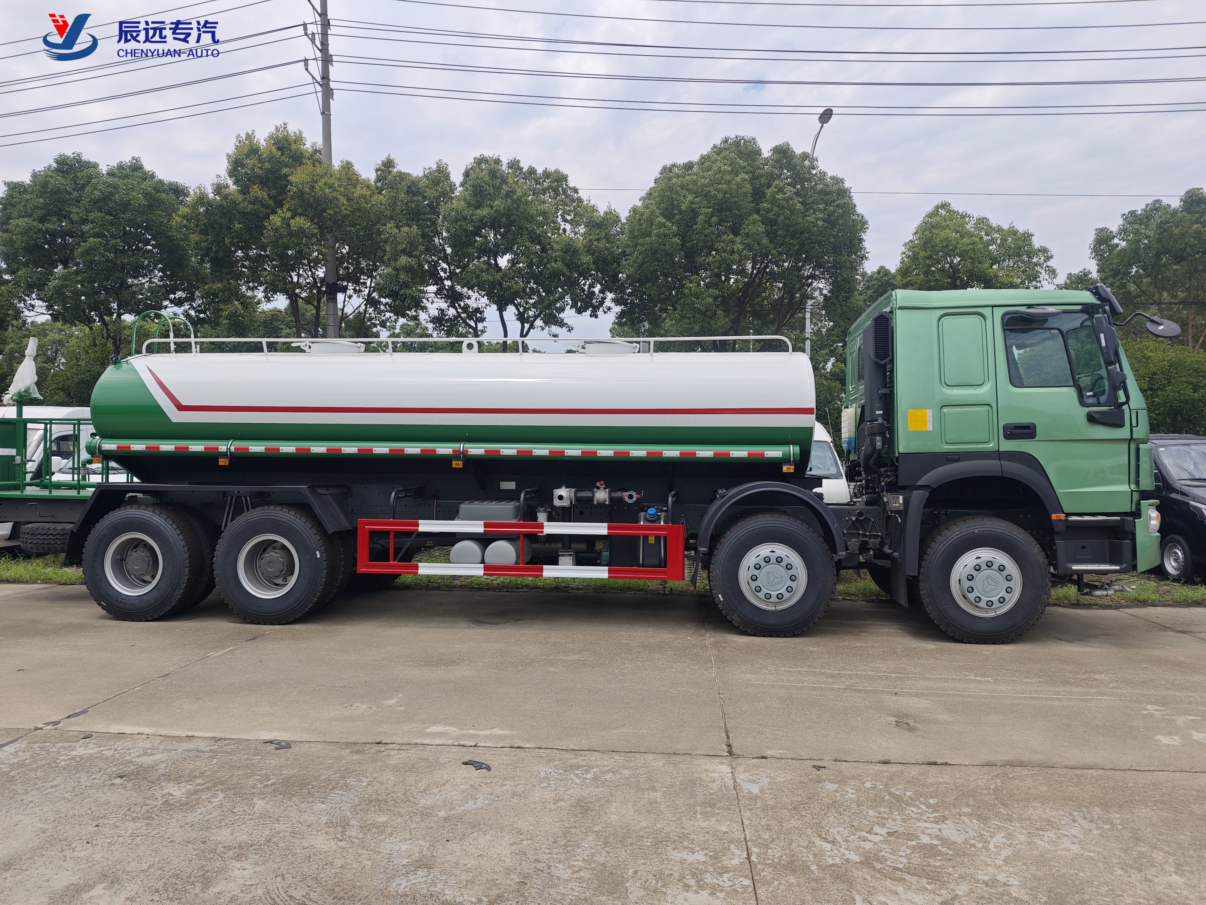 HOWO 20cbm transport water tank sprinkle truck supplier in China