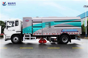 Ang High Power Street ay tumanggi sa Sweeper Highway Sweeper Truck Supplier