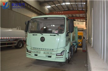 Продажа компрессионного мусоровоза новой энергии объемом 8-10 куб. м с машиной для уборки и подметания.