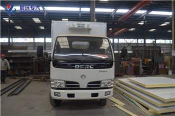 Refrigerated lorry box truck price for sale