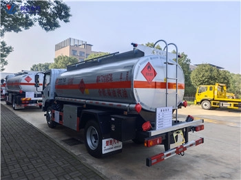 Dongfeng brand mini oil fuel tanker truck na gawa sa China