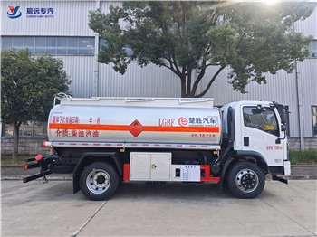 Dongfeng brand mini oil fuel tanker truck na gawa sa China