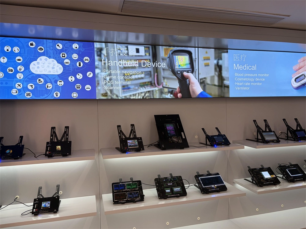 Wandisplay Featured on Yangcheng Evening News and MSN: A Display That Connects the World