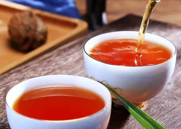 Why Does Black Tea Taste Sour After Brewing?