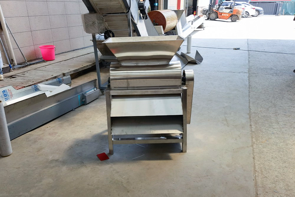 Horizontal Tea Block Breaker