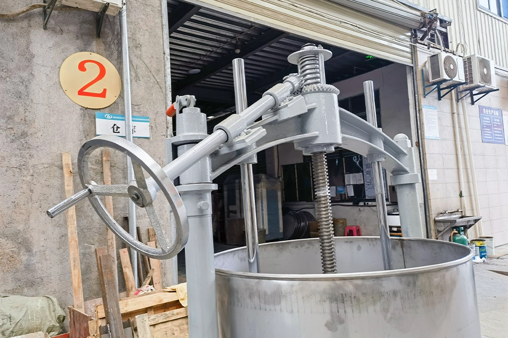 Tea Rolling Machine