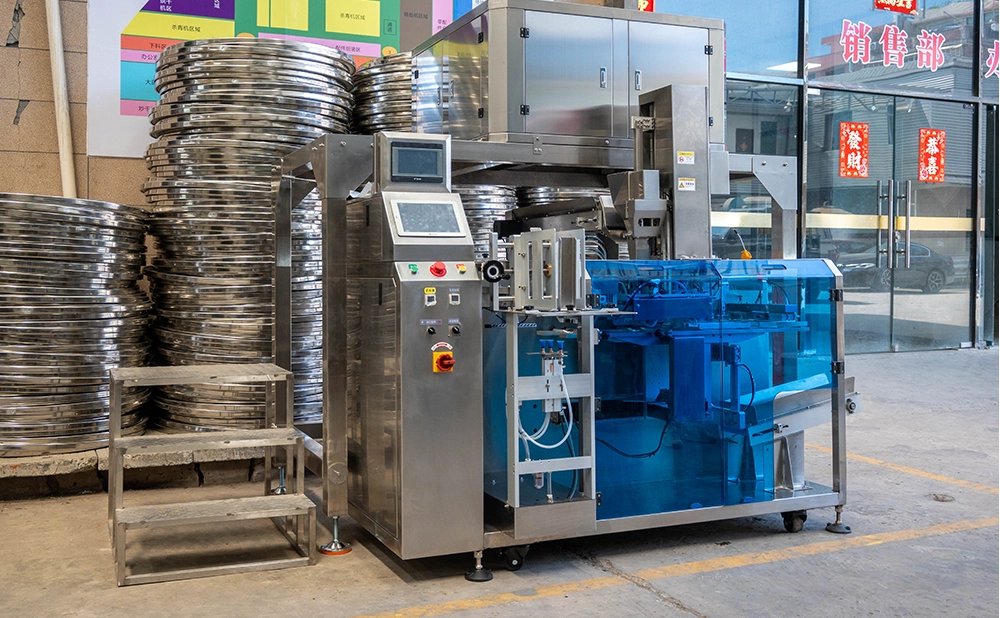 automatic stand up zipper bag packaging machine