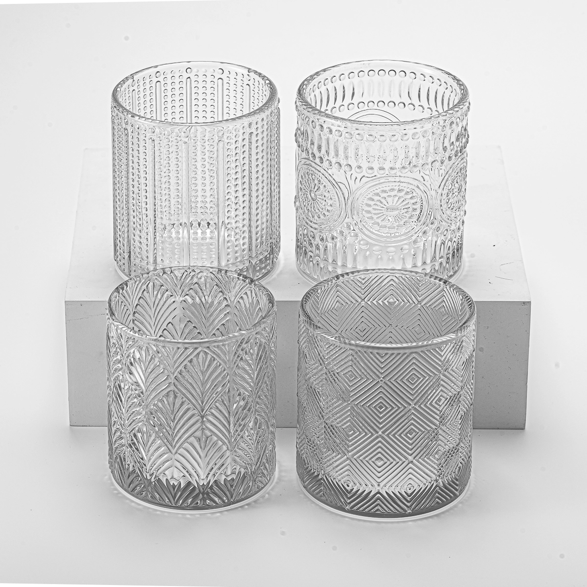 Luxury Candle Jars Embossed Pattern Glass Candle Jars 8oz Empty Candle Vessels