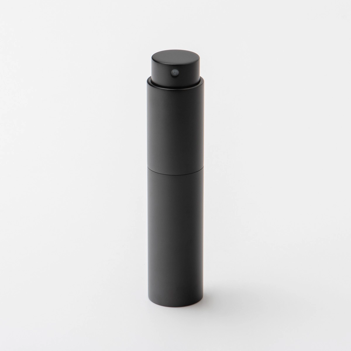 5ml Matte Black Twist Fragrance Atomizer Travel Glass Perfume Bottle wholesale