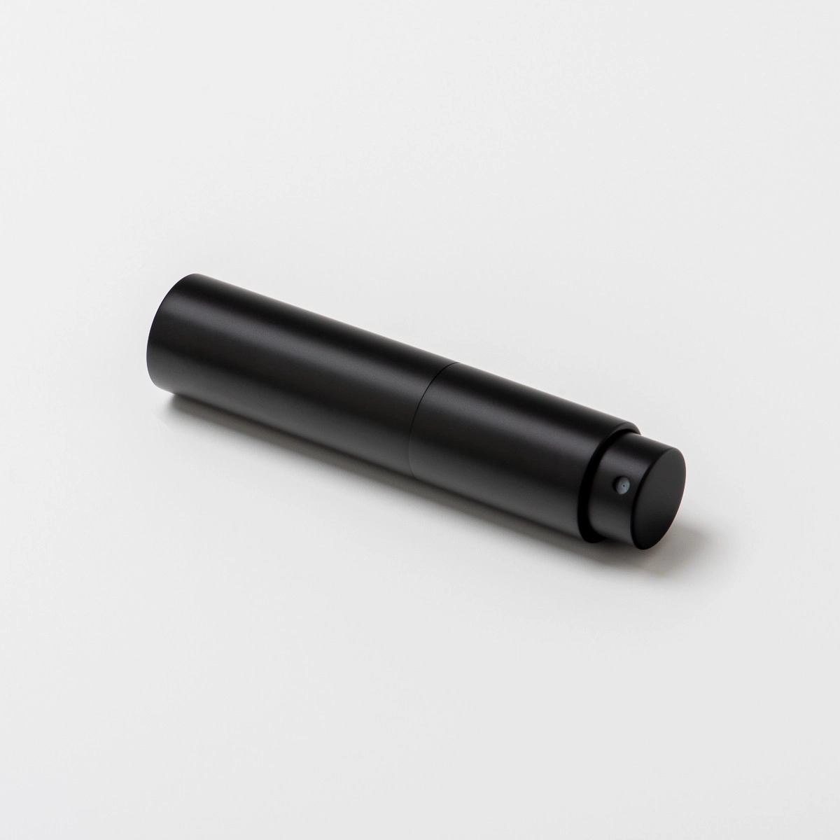 5ml Matte Black Twist Fragrance Atomizer Travel Glass Perfume Bottle wholesale