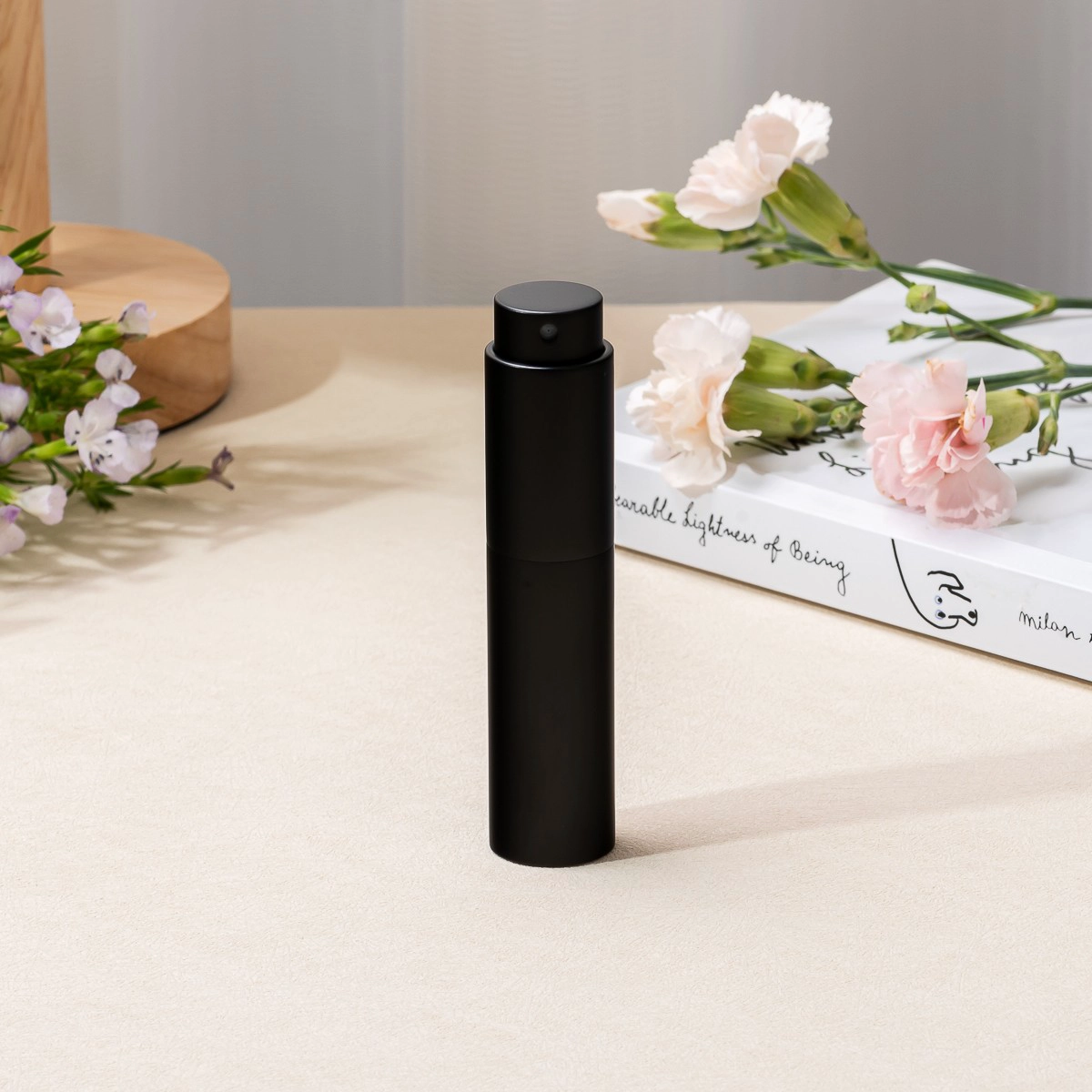 5ml Matte Black Twist Fragrance Atomizer Travel Glass Perfume Bottle wholesale