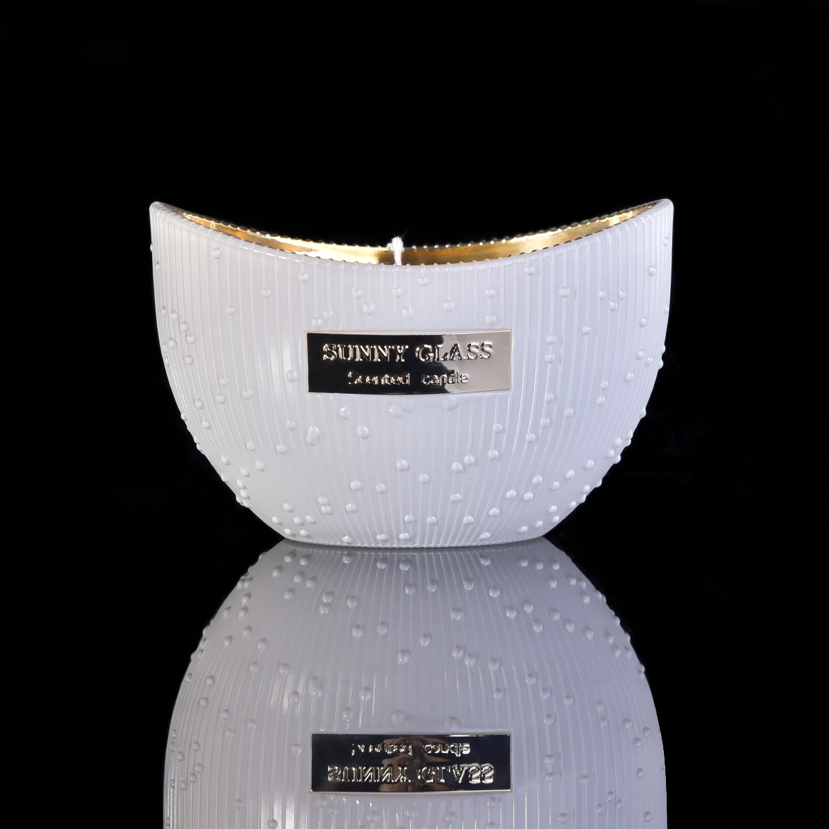 Luxury Boat Shaped White Glass Candle Container With Patent Design