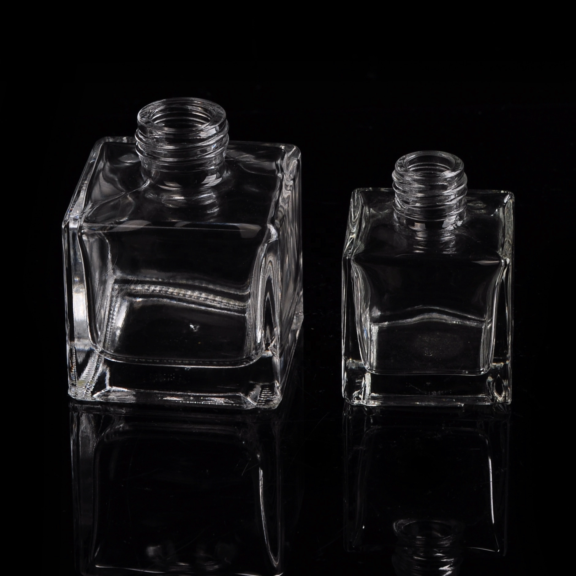 Wholesale home fragrance reed diffuser square glass diffuser water bottle air freshener